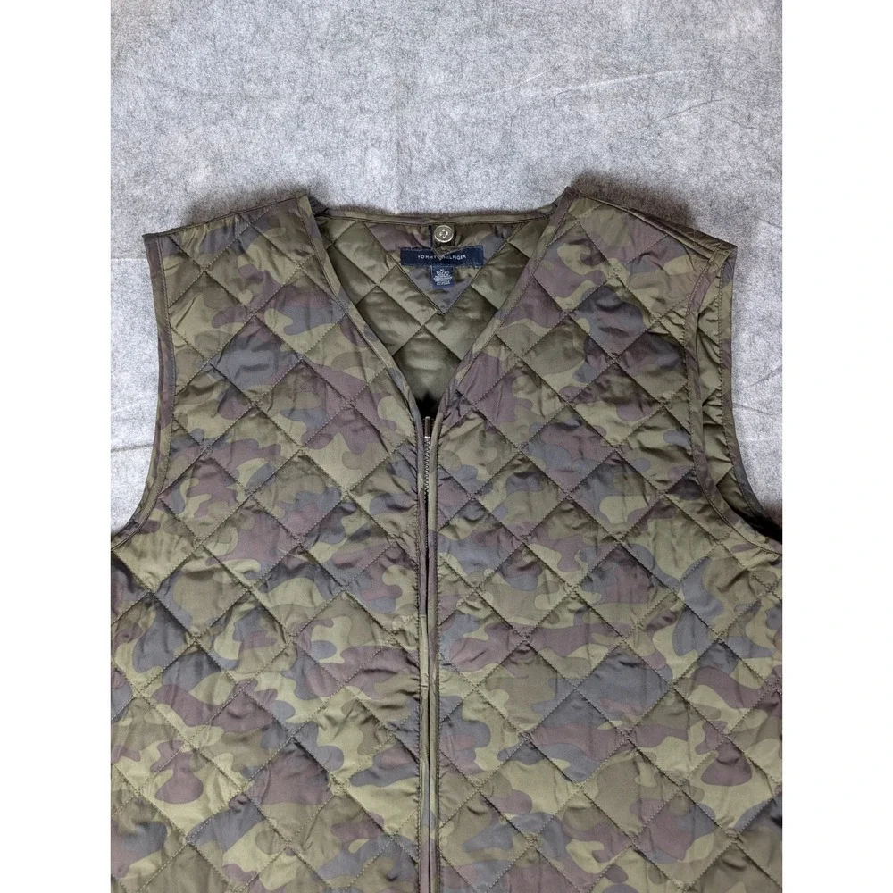 Tommy Hilfiger Mens Quilted Camouflage Full Zip Vest Olive Green Camo XL‎